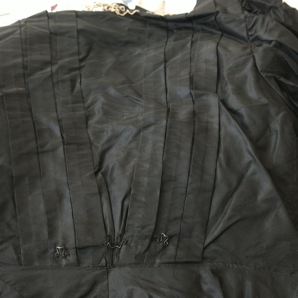 #6 TRUE VICTORIAN ANTIQUE Cutwork Lace Trimmed SILK TAFFETTA BODICE - Picture 7 of 8